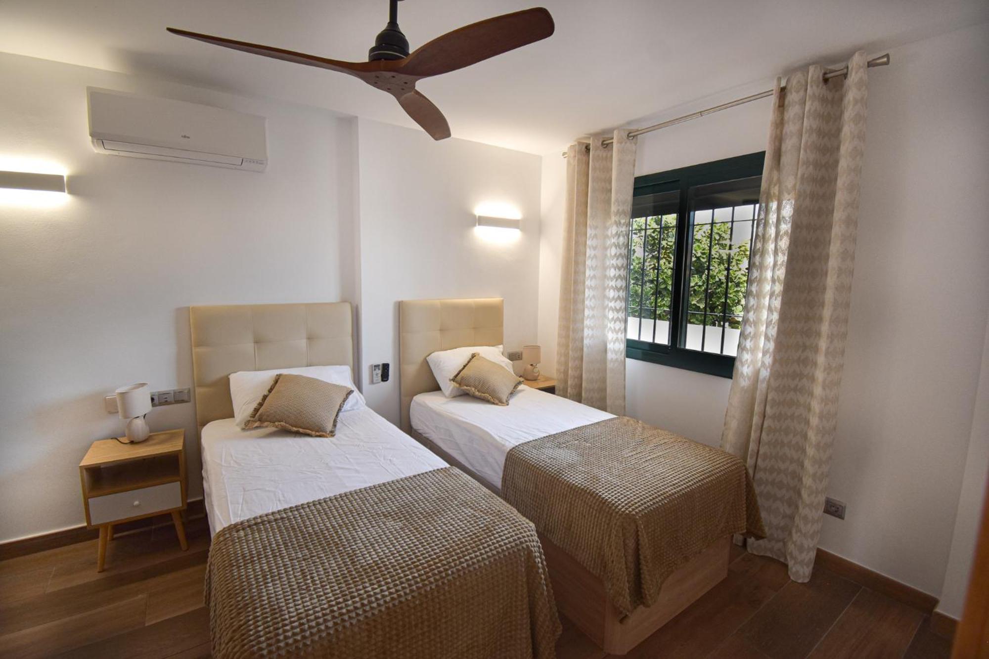 Urb Pueblo Del Parque, Luxury 2 Bedroom Apartment. Fantastic Central Location. Benalmadena Luaran gambar