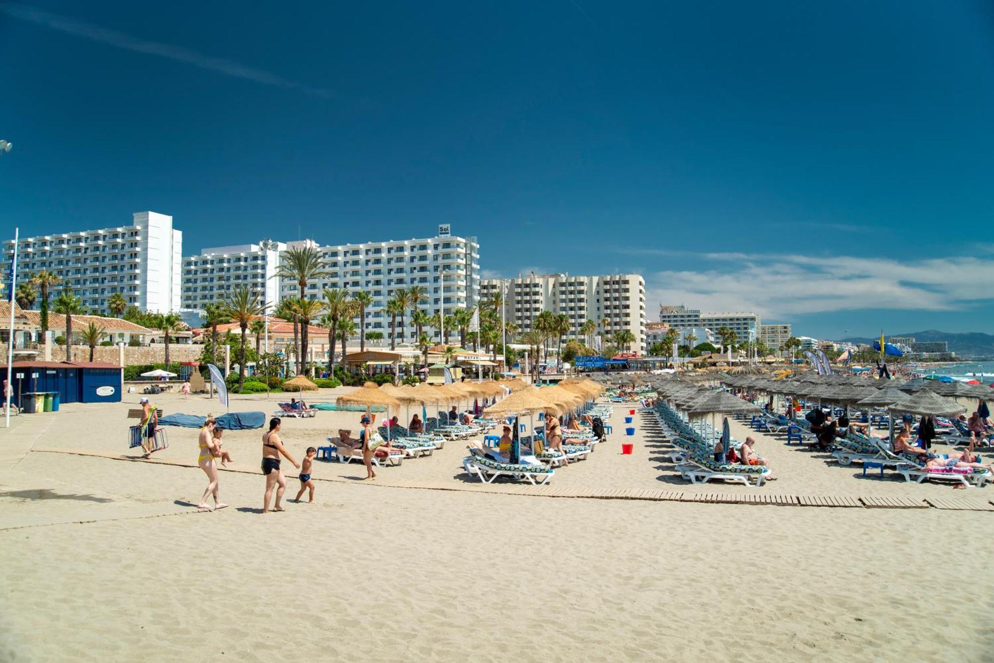 Urb Pueblo Del Parque, Luxury 2 Bedroom Apartment. Fantastic Central Location. Benalmadena Luaran gambar